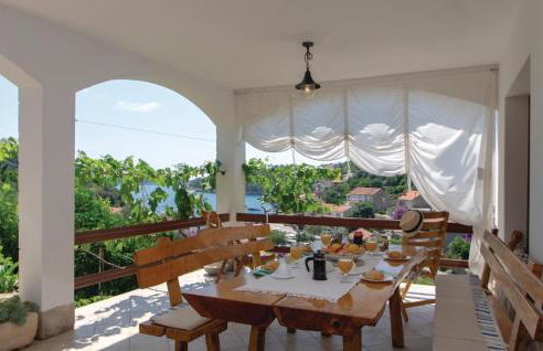 Stunning Home In Grscica With Kitchen - Photo 1