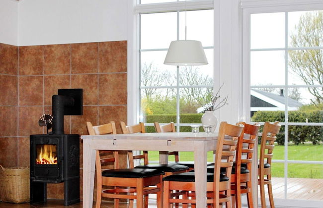 6 Person Holiday Home in Esbjerg V - Foto 17