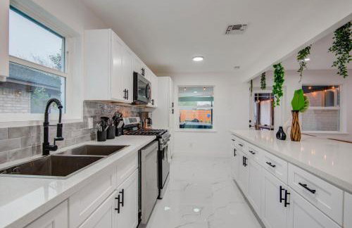 Spring Branch Getaway Feat 5BD Pool Hot tub - Foto 13