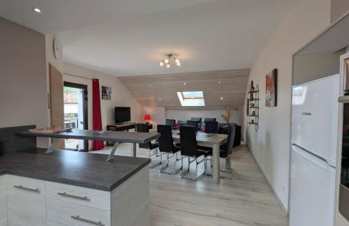 Appartement lumineux 3 chambres, terrasse, proche commerces et ski, avec WiFi - FR-1-589-677 - Foto 18