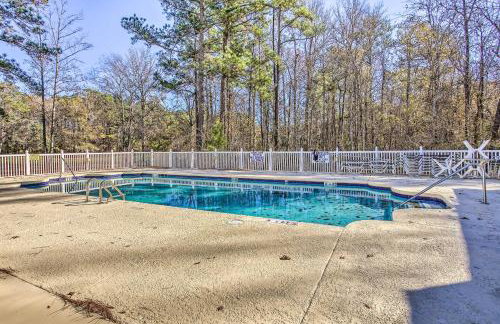 Aberdeen Club Golf Retreat, Short Drive to Beach! - Photo 28