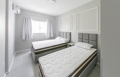 Apto Decorado Ed Algarve, Com Piscina,3 minutos do Expocentro de BC - Foto 29