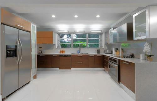 Cool Villa Northwest Miami BY THE GLAMHOMES - Foto 11