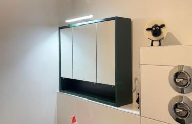 Kleines Glück Karlsruhe - Waschmaschine, SBahn, Regendusche, Fußbodenheizung - Foto 6