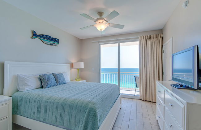 Splash Beach Resort by Book That Condo - Photo 4