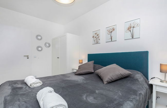 Sunny Rewal Apartments by Renters - Foto 7