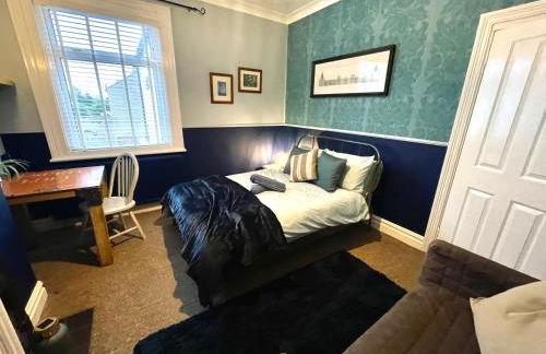 Stylish and artistic flat in Southend on Sea - 2 Double Bedrooms, Free on-street parking - Foto 52