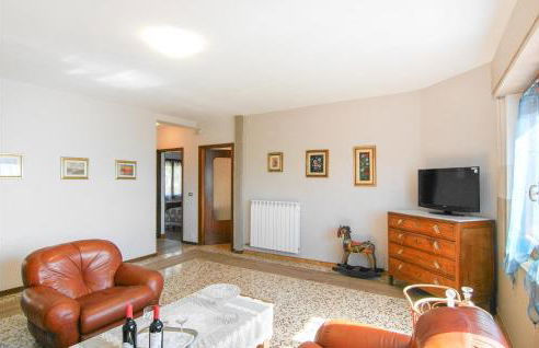Beautiful Apartment In Magliano - Foto 2