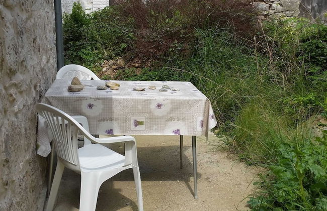 Traditional House With two Apartments - Foto 31