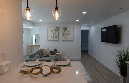 Brand New Luxury Basement Apt - Foto 8