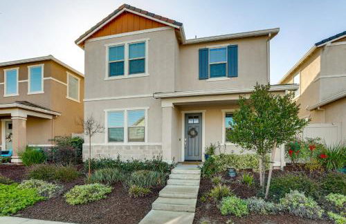 7 Mi to Dtwn Sacramento Peaceful Gem with Patio! - Foto 1