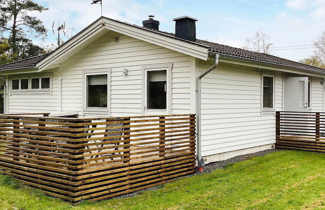 4 Star Holiday Home in Kyrkesund - Foto 1