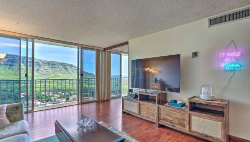 Lush Condo with Community Pool, 1 Mi to Beach! - Foto 3