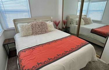 Entire Home by Newport Beach, Disneyland and SNA! - Foto 7