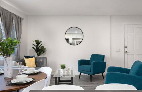 Modern 3BR Apt with Parking in Glendale - Foto 3