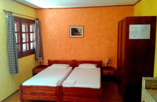 Sunrise Apartments - Photo 16