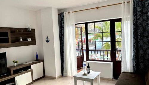 Playa Puerto de Tazacorte La Isla de La Palma - Foto 2