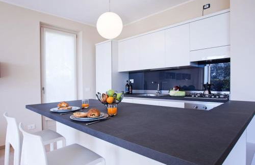 Ossuccio Grande C home with pool sleeps 12 by Italian Apartments - Foto 57