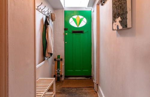 Stylish and Central Cottage Home in Montpelier - Foto 25