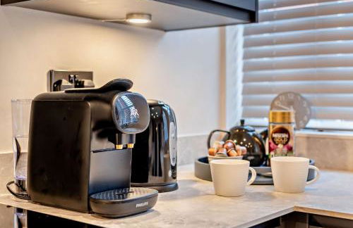 Shrewsbury Townhouse - Free Parking - Photo 18