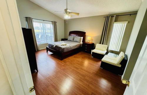 Private Pool House With Lake View, Near all Famous Attractions!!! - Foto 12