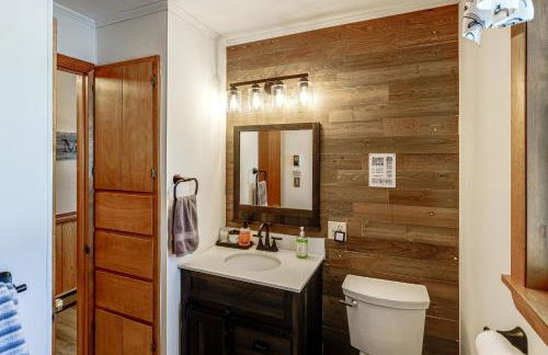 Waterfront Family Home with Seasonal Dock in Lincoln - Foto 15