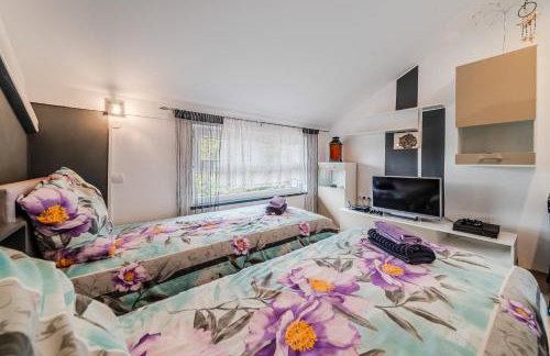 Riverside House with Pool and Hot Tub - Happy Rentals - Foto 35