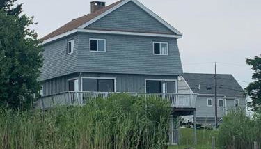 Waterfront Salt Pond House, water view and dock - Foto 3