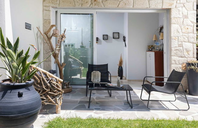 Danae Comfort Living - Photo 49