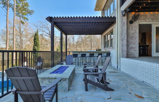 7BR Lakefront Haven Pool Hot Tub Gated 4acres - Foto 69