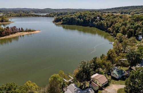 Cozy Lakefront Holiday Getaway! - Foto 32