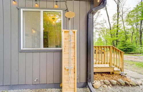 Roscommon Chalet with Hot Tub Near Higgins Lake! - Foto 22