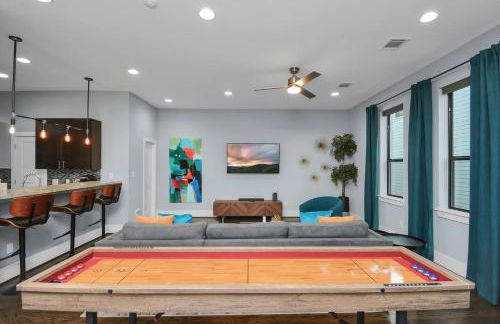 Skyline Views - Sleeps 10 Home Near Downtown - Photo 32