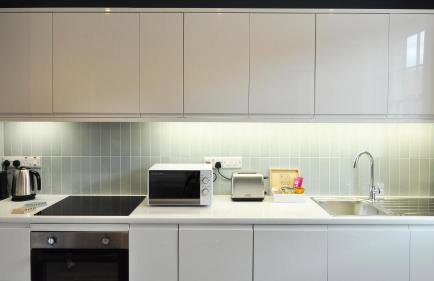 Trident Court Apartments - Photo 7