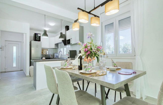 Luxury Villa Gaby With Heated Pool - Foto 11