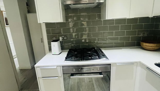 Immaculate 2-bed Apartment in London - Foto 4, Cocina privada