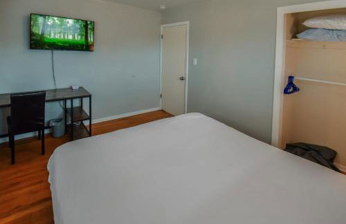 Enchanting Upper Unit with City Charm - Foto 57