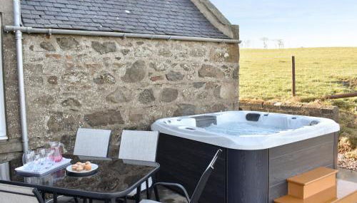 Benwells Holiday Cottage - Photo 2