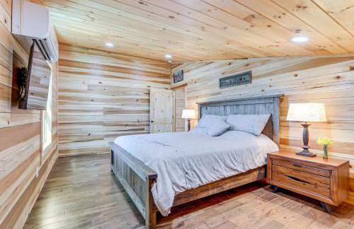 Pet-Friendly Yard! Nature Escape in Forest City - Foto 17