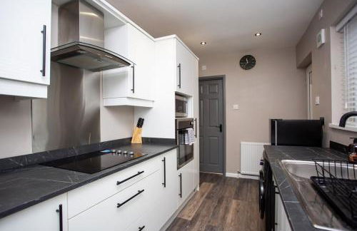 Modern Interior Spacious Four Bedroom Apartment - Foto 8