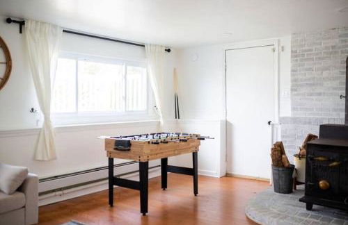 Cozy getaway - 5 min drive to beach - Foto 18