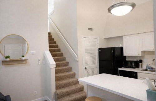 Two Bedroom Loft, King Beds, Down Town Convenience - Foto 7