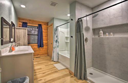 Tranquil Creekside Hideout: Families Welcome! - Foto 20