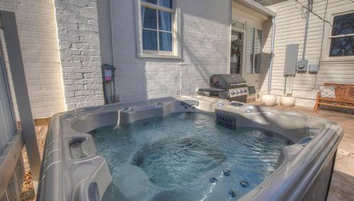 Gorgeous Home 1 Blk From Main With Hot Tub & Fire Pit! - Foto 5