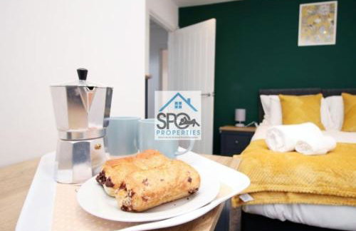 Modern 3BR Home-5 Guests-Business-Families-Netflix-Free Parking & WiFi - Foto 13