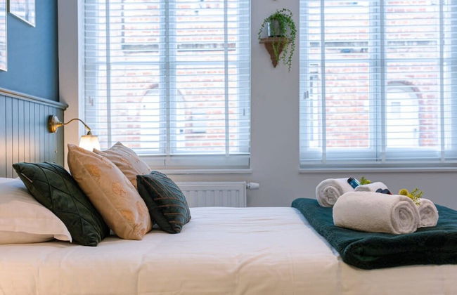 Art Deco Style Studio in the Heart of Bruges - Photo 41