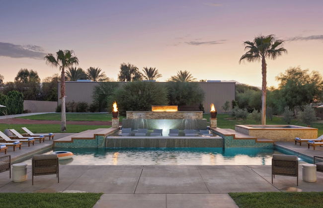 Sleeps 20! Architectural Mansion w/ Pool, Indoor Tennis Court, Game Room Starlight Estate by Avantstay - Foto 49