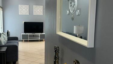 Charming 3-Bedroom Retreat in Prime Neighborhood - Foto 4