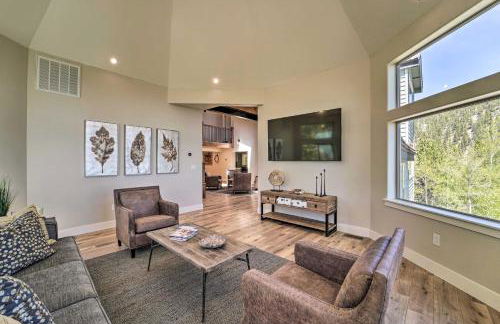 Hot Tub, Pool Table Luxe Reno Chalet with Mtn View! - Foto 20