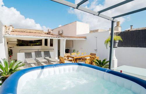 Maria de la Salut - Foto 1